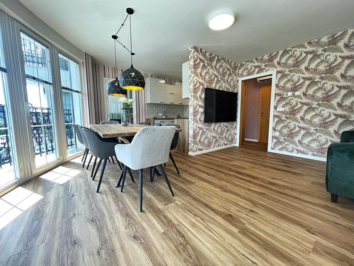 Vila Urbana Luxury Apartments Lesce  Exteriör bild